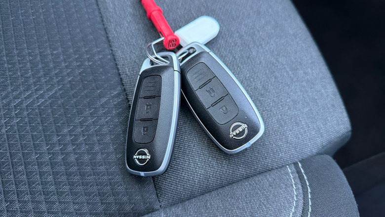 Nissan Qashqai 1.3 DiG-T MH N-Connecta 5dr Petrol Hatchback